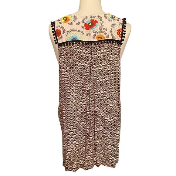 Ivy Jane Embroidered Notched Bib Pom Pom Trim Patterned Swing Sleeveless Top - Picture 4 of 16